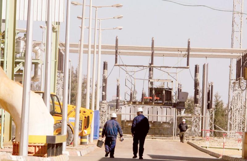 «مصر الوسطى لتوزيع الكهرباء» تستثمر مليار و650 مليون جنيه في 2022 /2023