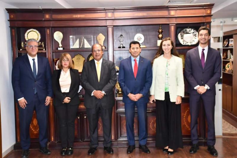 الجامعة البريطانية في مصر توقع بروتوكول تعاون مع وزارة الشباب والرياضة