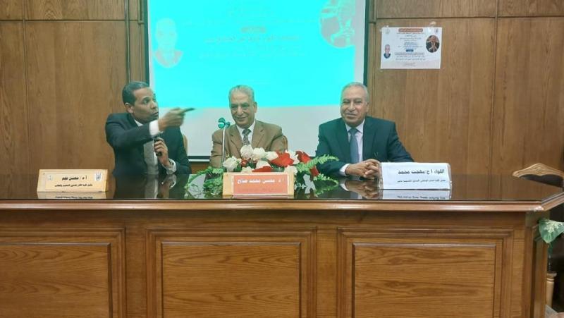 جامعة القاهرة تواصل احتفالاتها باليوبيل الذهبي لانتصارات أكتوبر بندوة فى كلية الآثار