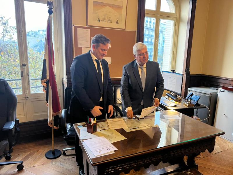 وزير التعليم العالي يوقع اتفاقية إطارية نواة لتحالفات جامعات البحر المتوسط مع وفد جامعة ليون الفرنسية بباريس