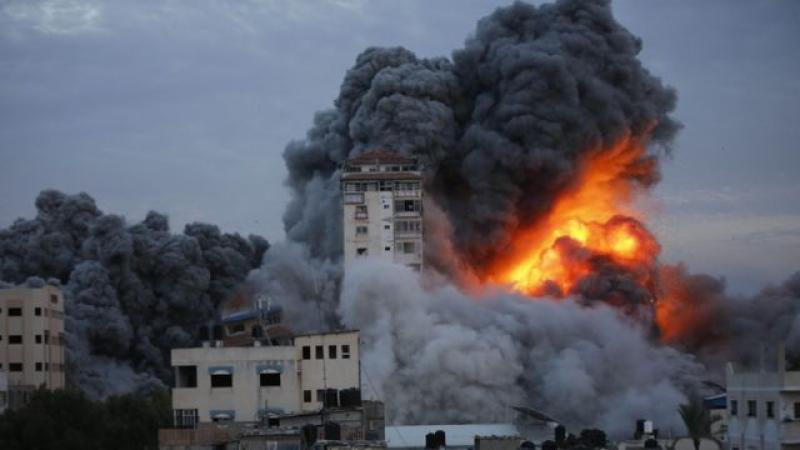 إسرائيل تقصف مستشفى العودة في شمال غزة