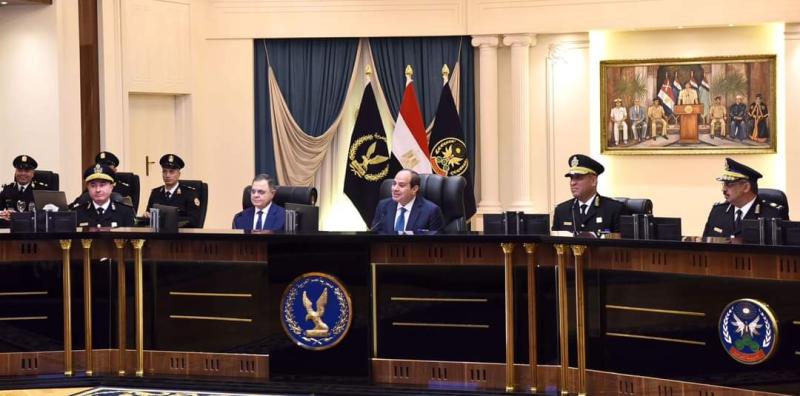 الرئيس السيسي يشهد اختبارات كشف الهيئة للطلبة المتقدمين للإلتحاق بكلية الشرطة