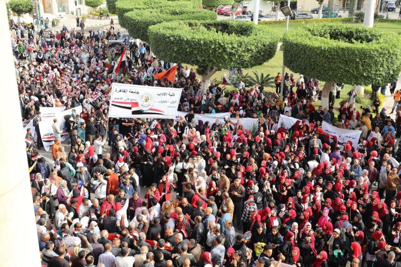 جامعة القاهرة تنظم مسيرات لمنتسبيها للإدلاء بأصواتهم في انتخابات الرئاسة 2024
