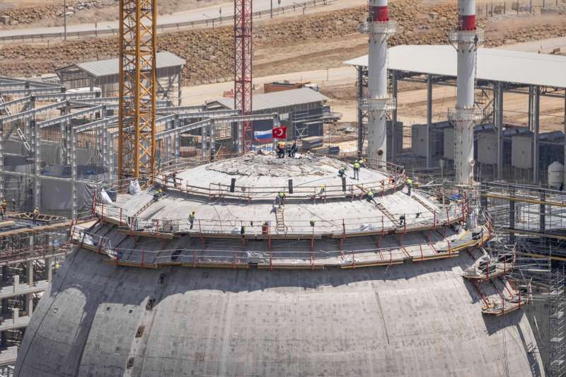 روساتوم: الحصول على تصريح بتشغيل المجموعة الأولى في محطة آكويو النووية