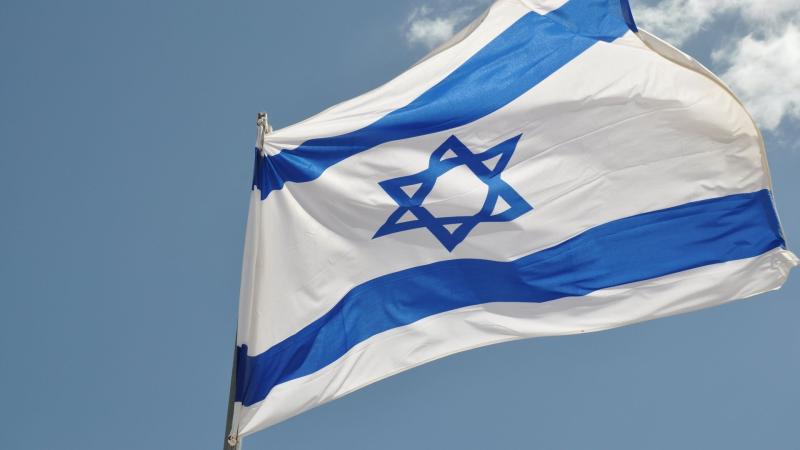 إسرائيل تزعم العثور على وثائق بغزة تحدد هوية ضباط الاحتلال
