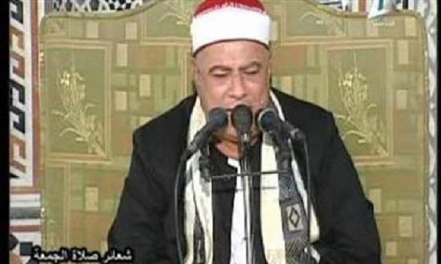 بالفيديو.. شعائر صلاة الجمعة من مسجد ”سيدي الغريب” بالسويس