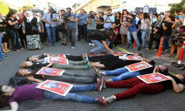 المفوضية الأوروبية تنتقد وضع حقوق الإنسان في تركيا