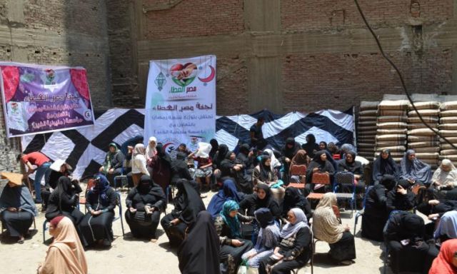 ”مصر العطاء” تطلق قافلتها الطبية لأمراض الرمد في مرسى مطروح