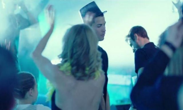 بالفيديو: رقص كريستيانو رونالدو في حفل عيد ميلاده وسط عائلته وأصدقائه