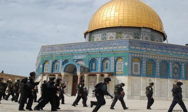 الاحتلال الإسرائيلي يغلق الحرم الإبراهيمي في الخليل أمام المصلين المسلمين
