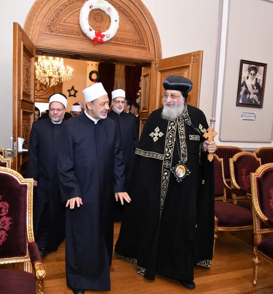 بالصور.. الإمام والمفتي يهنئان البابا تواضروس بعيد الميلاد المجيد