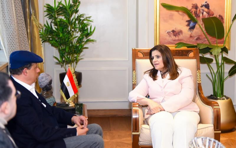 وزيرة الهجرة : أبوابنا مفتوحة للعقول المصرية التي تسعى للمساهمة في بناء الجمهورية الجديدة