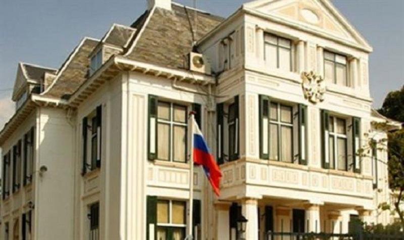 بعد قصف اليمن.. بيان شديد اللهجة من السفارة الروسية بالقاهرة