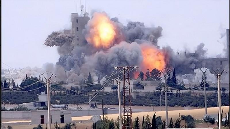 عاجل.. انفجار ضخم قرب مصانع لتكرير النفط في إسرائيل