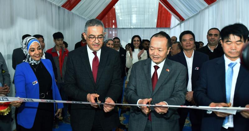 300 ألف طن منتجات بلاستيكية.. افتتاح أول مصنع فتنامي 100% في مصر