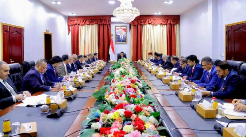 الحكومة اليمنية تعلن تأييدها لتصنيف الحوثيين كجماعة إرهابية