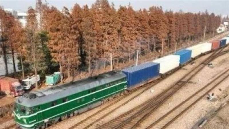 عاجل ..الصين تطلق خط قطار للشحن مع أوروبا