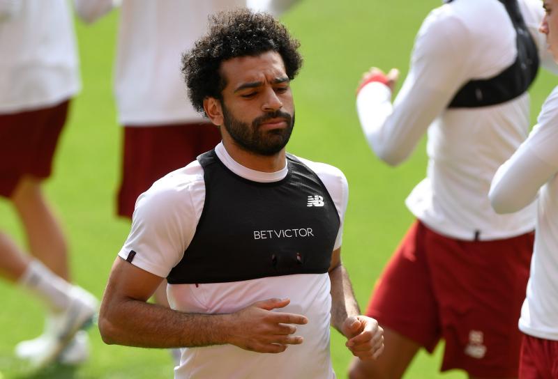 محمد صلاح يشارك في تدريبات ليفربول رغم الإصابة