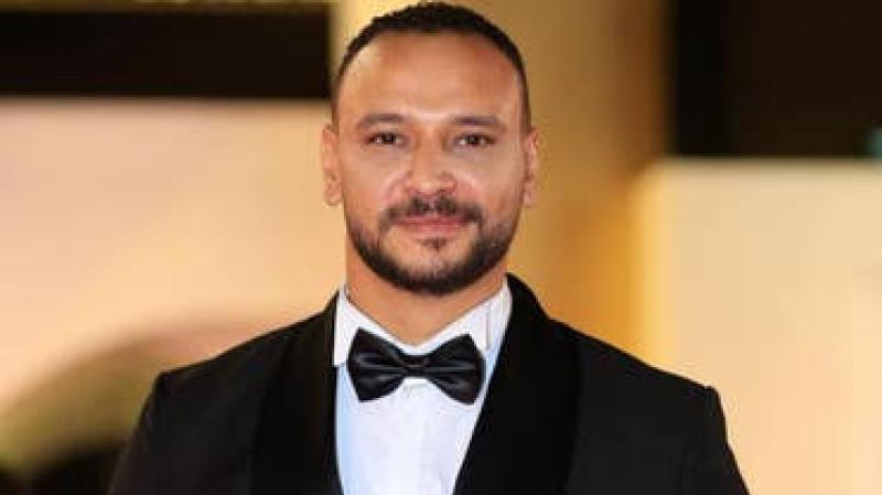 أحمد خالد صالح ينضم لقائمة أبطال مسلسل ”بدون سابق إنذار”
