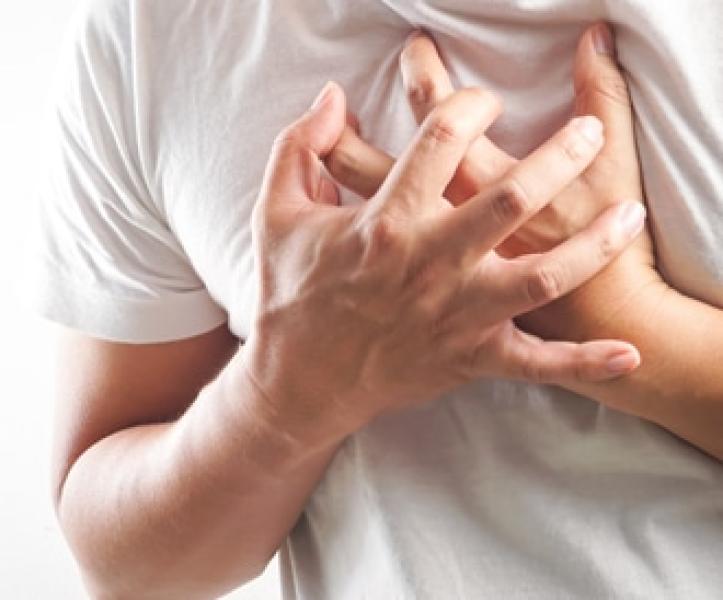 دراسة جديدة  تحذر.. تناول الفيتامينات يزيد خطر الإصابة بأمراض القلب