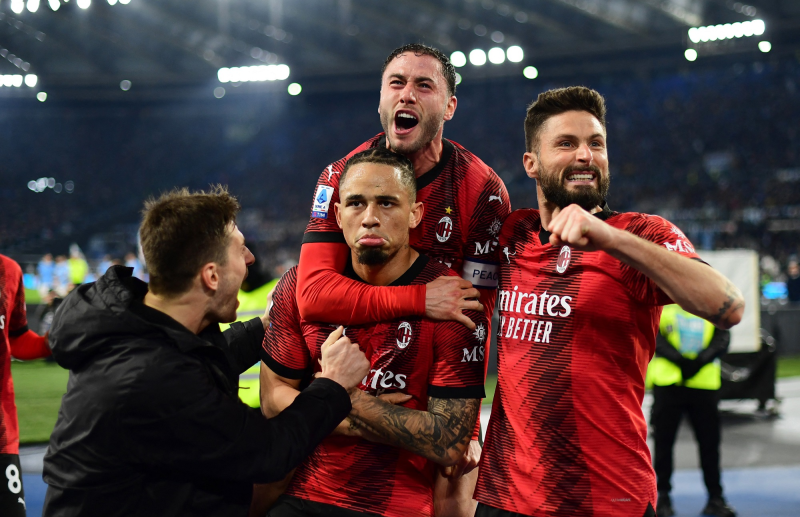ميلان يتأهل إلي ربع نهائي الدوري الأوروبي بالفوز على سلافيا براج بثلاثية