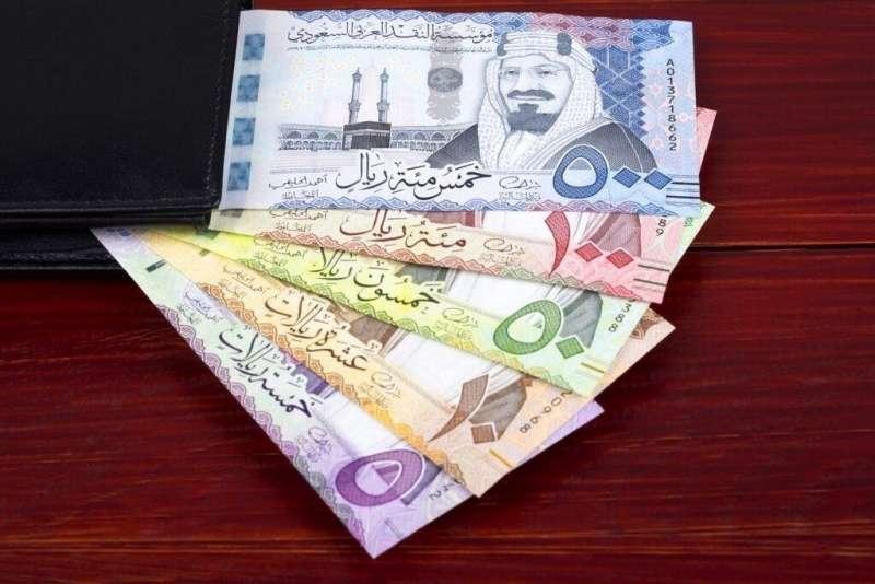 تراجع سعر الريال السعودي في البنوك اليوم الخميس 21-3-2024 عقب قرار الفيدرالي بالابقاء علي الفائدة