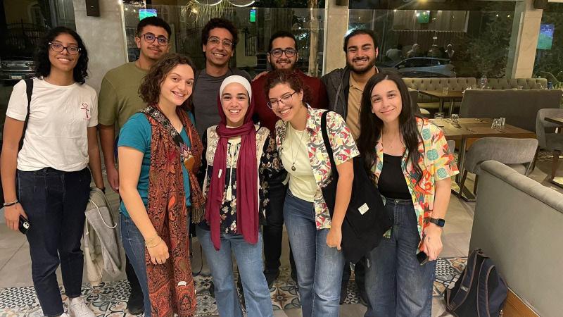 طلاب الجامعة الأمريكية بالقاهرة يفوزون بجائزة عالمية لأفضل فكرة إبداعية بهاكاثون القلب الدولي