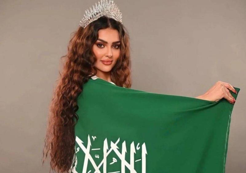 رومي القحطاني.. قصة عارضة الأزياء التي أحرجت السعودية أمام منظمة ملكة جمال الكون