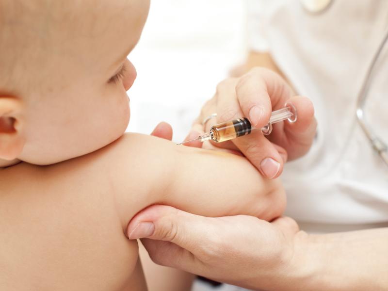 التطعيمات الروتينية للأطفال