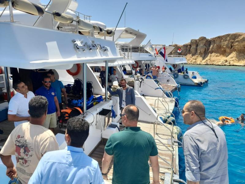 جنوح سفينة دولية في خليج العقبة وإجراءات عاجلة لمنع التسرب