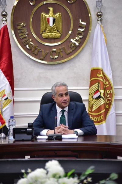 «العمل» تصدر بيان عاجل بشأن موعد إجازة تحرير سيناء في القطاع الخاص