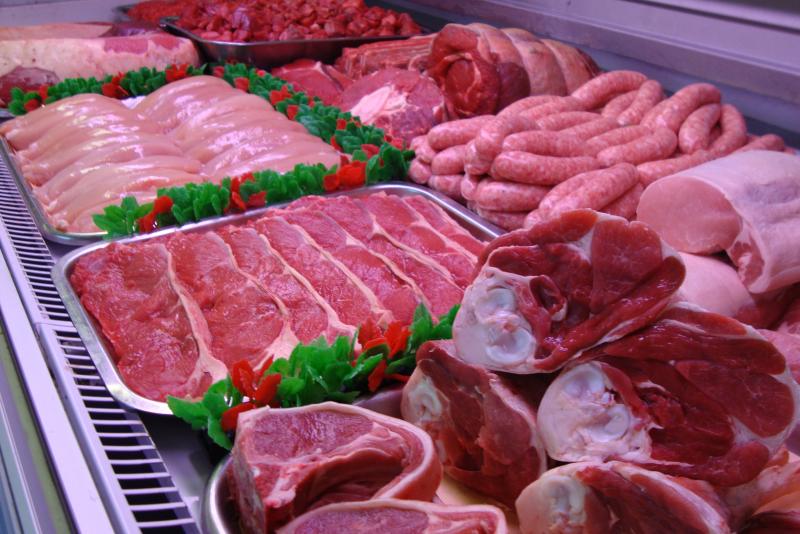 أسعار اللحوم اليوم الجمعة 19-4-2024 في الأسواق والمنافذ الحكومية