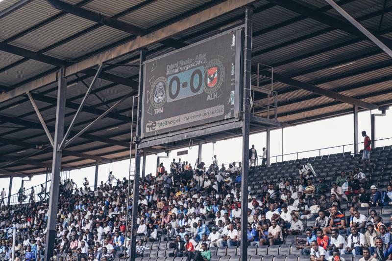 الأهلي يصل ملعب تي بي مازيمبي لخوض قمة نصف نهائي دوري الأبطال