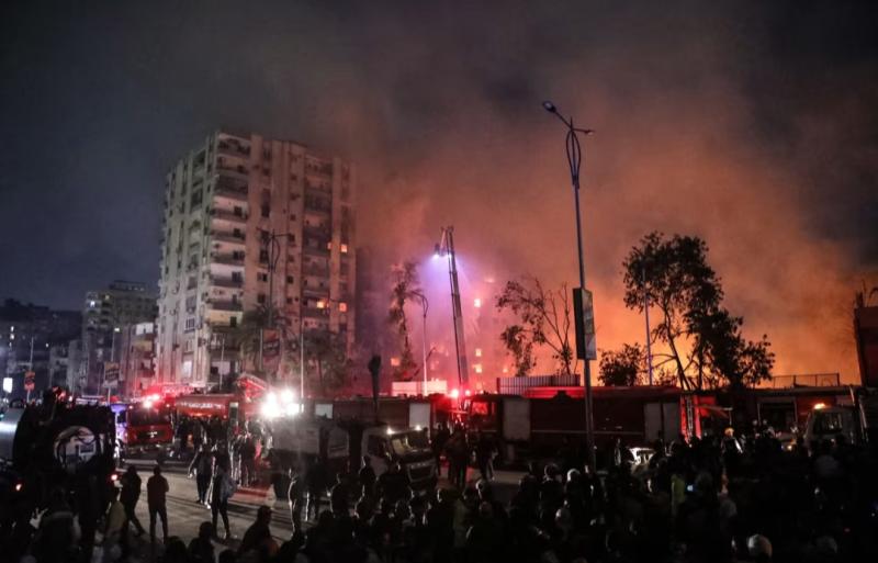 السيطرة على حريق داخل مصنع ملابس بمدينة نصر 