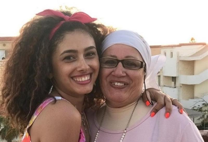 ريم أحمد ووالدتها