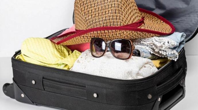 قبل رحلة المصيف.. أشياء ضرورية ضعها في حقيبة سفرك
