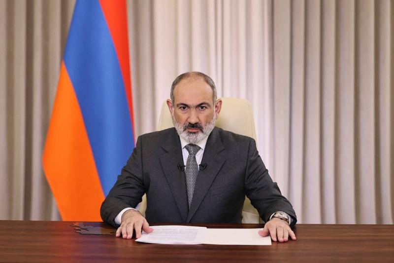 بعد تعرض مروحيته لحادث خطير.. معلومات هامة عن رئيس وزراء أرمينيا