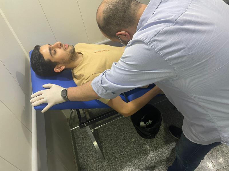 تطورات الحالة الصحية لـ تيام مصطفى قمر بعد تعرضه لوعكة صحية