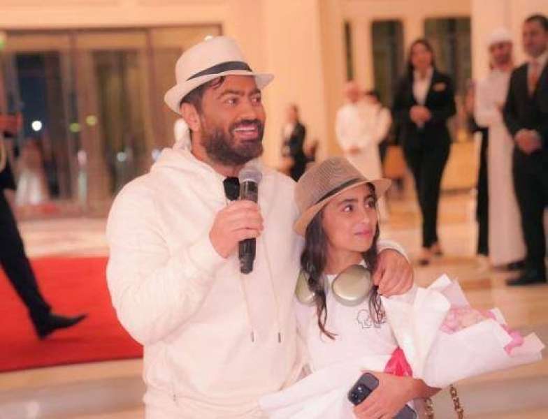 ”بطلي الخارق“.. ابنة تامر حسني تدعم والدها بعد نجاح آخر حفلاته