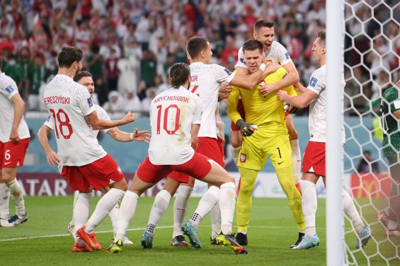 تشكيل مباراة بولندا والنمسا 