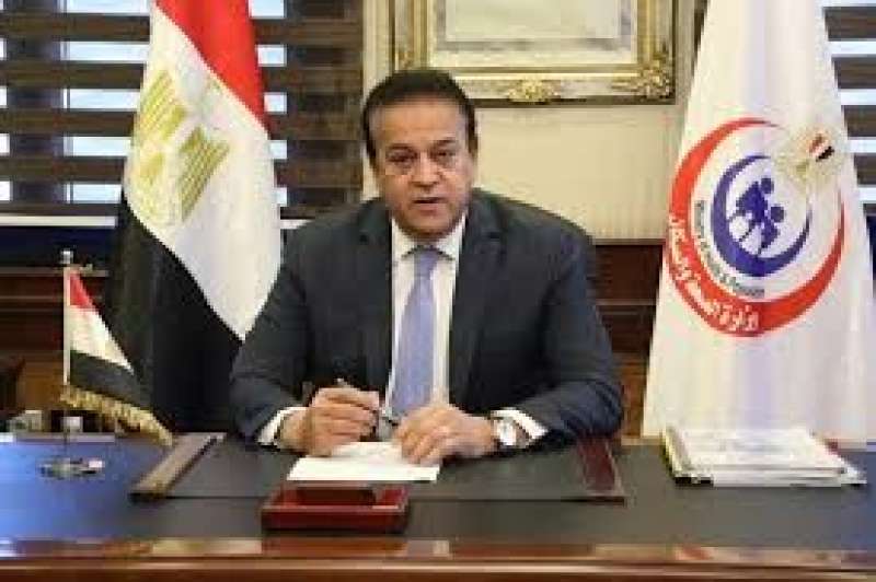 وزير الصحة يقدم حلولا عاجلة للتعامل مع أزمة الحجاج المصريين