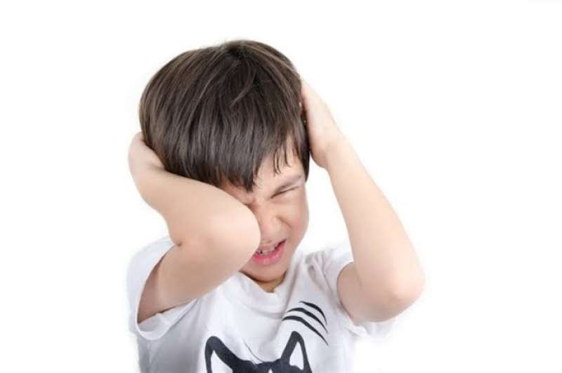 ما هي علامات زيادة الكهرباء في المخ عند الأطفال؟