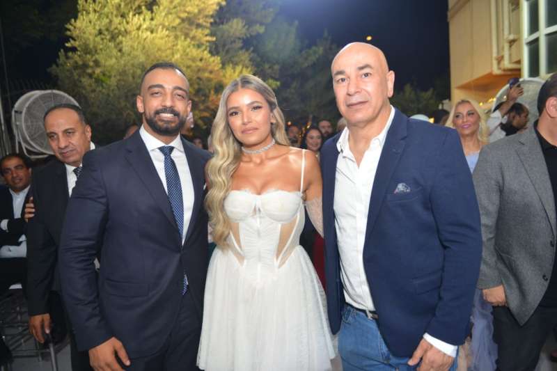 حسام حسن يحتفل بخطوبة ابنته في حفل عائلي