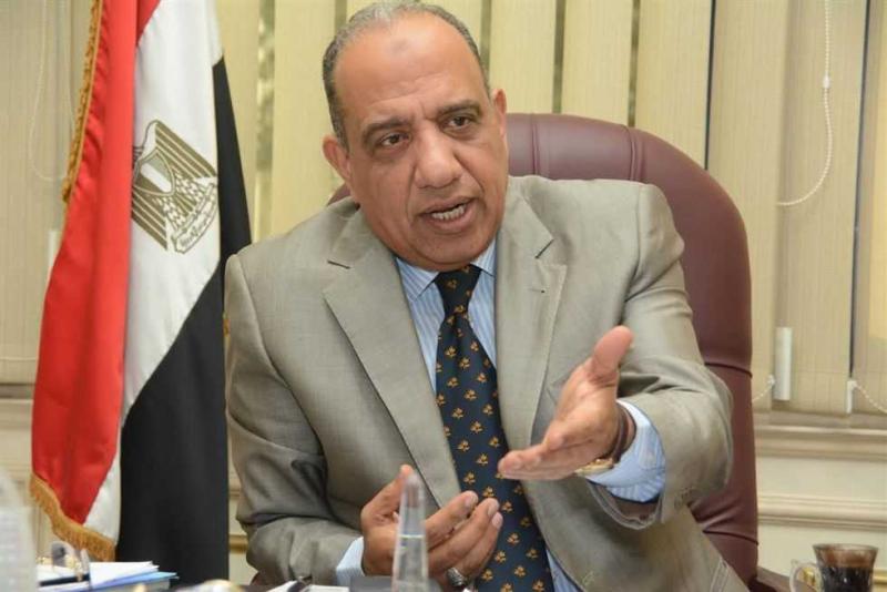 محمود عصمت يحلف اليمين الدستورية عقب تعيينه وزيرًا للكهرباء
