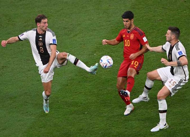 يورو 2024: إسبانيا تحافظ علي تقدمها أمام ألمانيا بهدف أولمو بعد 75 دقيقة