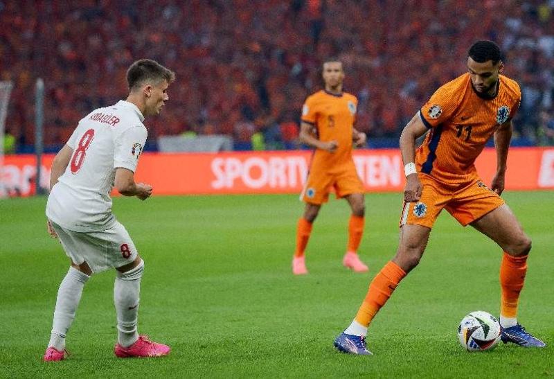 يورو 2024: تعادل هولندا ضد إنجلترا 1-1 في الشوط الأول