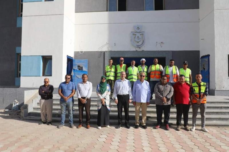 محافظ المنيا يتفقد عددًا من القطاعات الخدمية بمركز أبوقرقاص