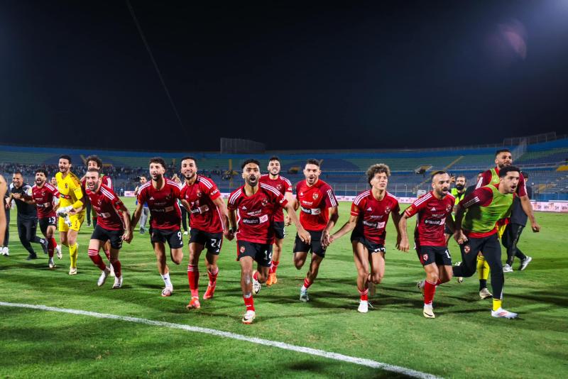 كم نقطة يحتاجها الأهلي للفوز بلقب الدوري المصري؟