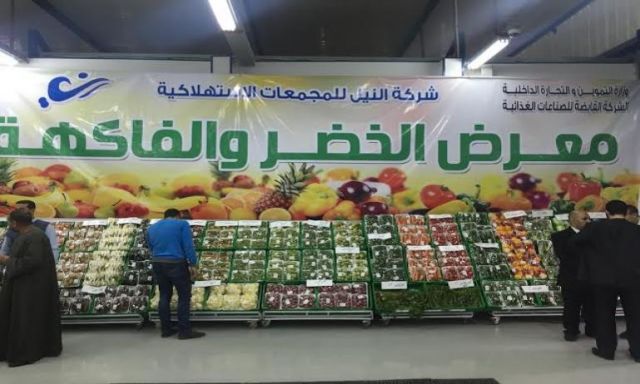 خالد حنفي: استمرار انطلاق قوافل السيارات المحملة بالسلع الغذائية بأسعار مخفضة يوميا