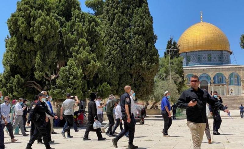 مستوطنون إسرائيليون يقتحمون المسجد الأقصى المبارك